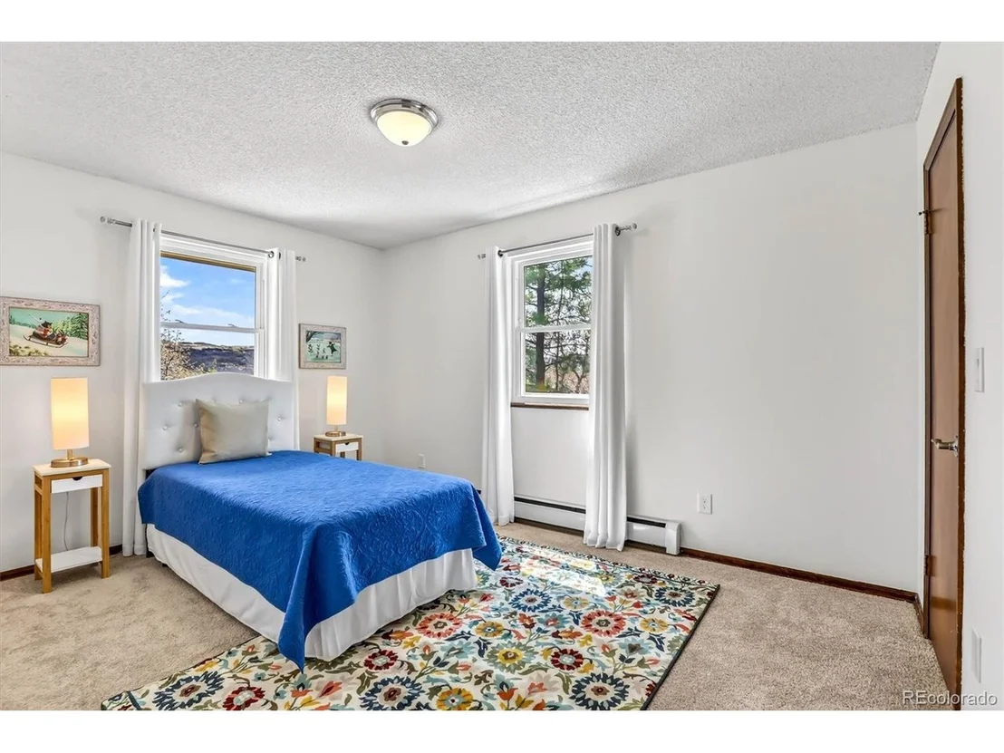 Photo of 243 Dawson Dr