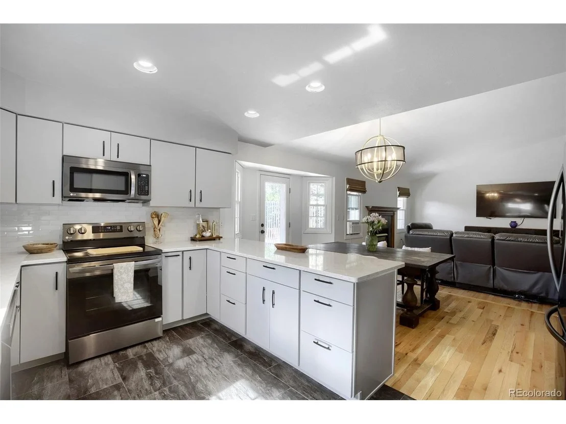 Photo of 463 Grant Ave