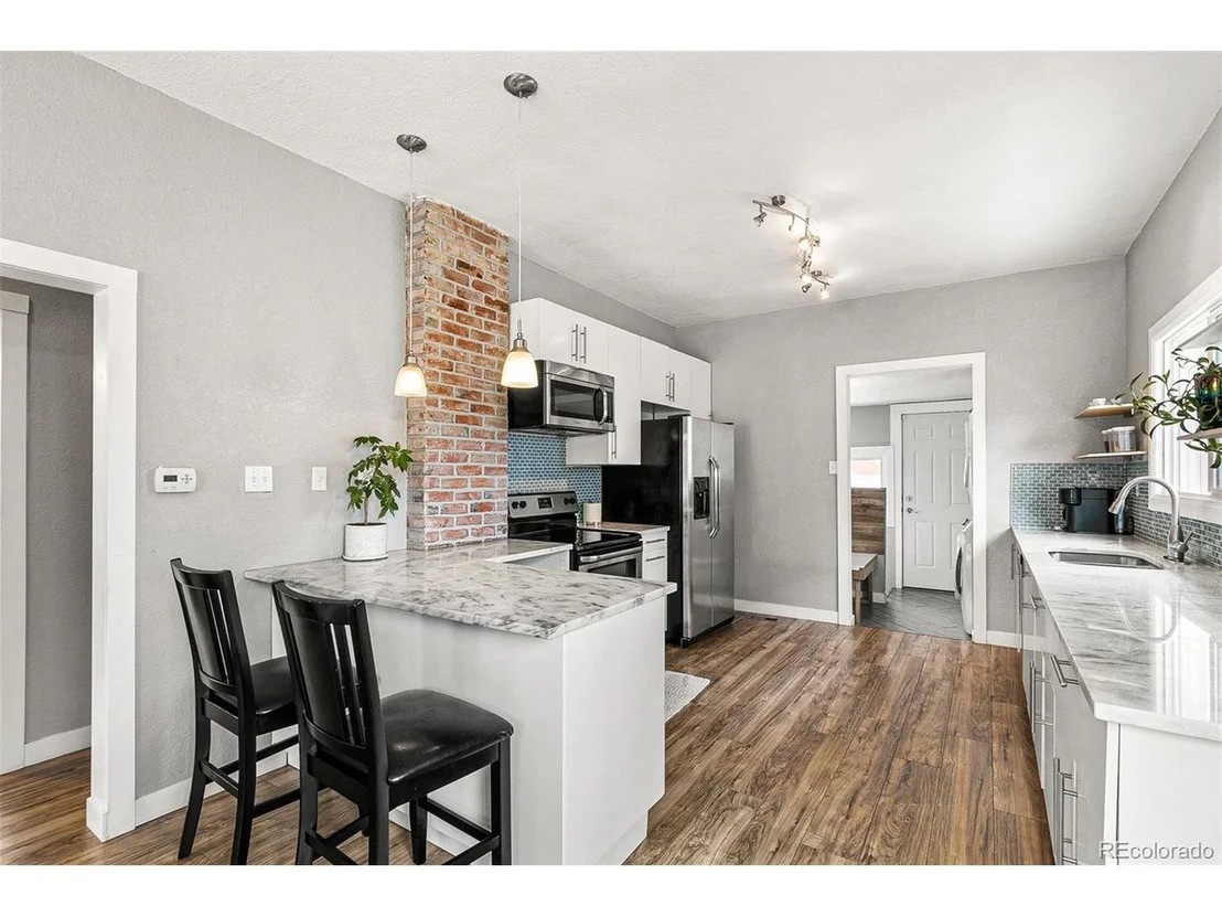 Photo of 3954 Sheridan Blvd