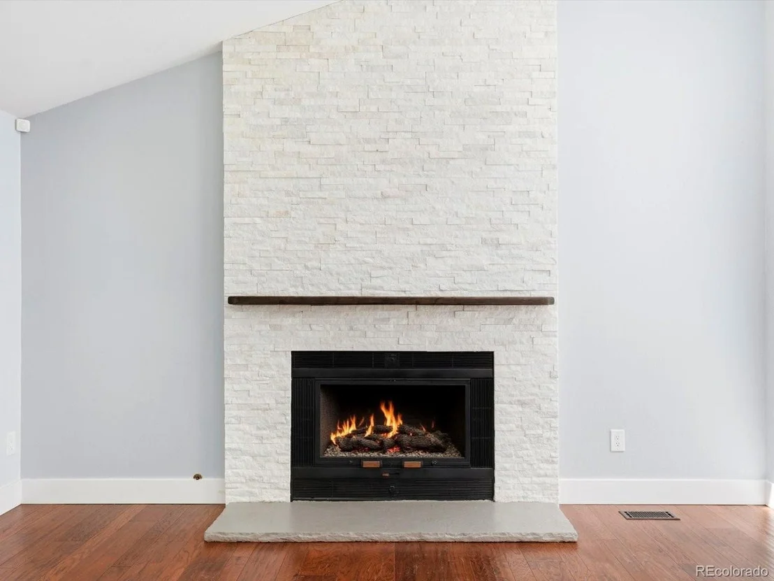 Photo of 6691 Deframe Ct
