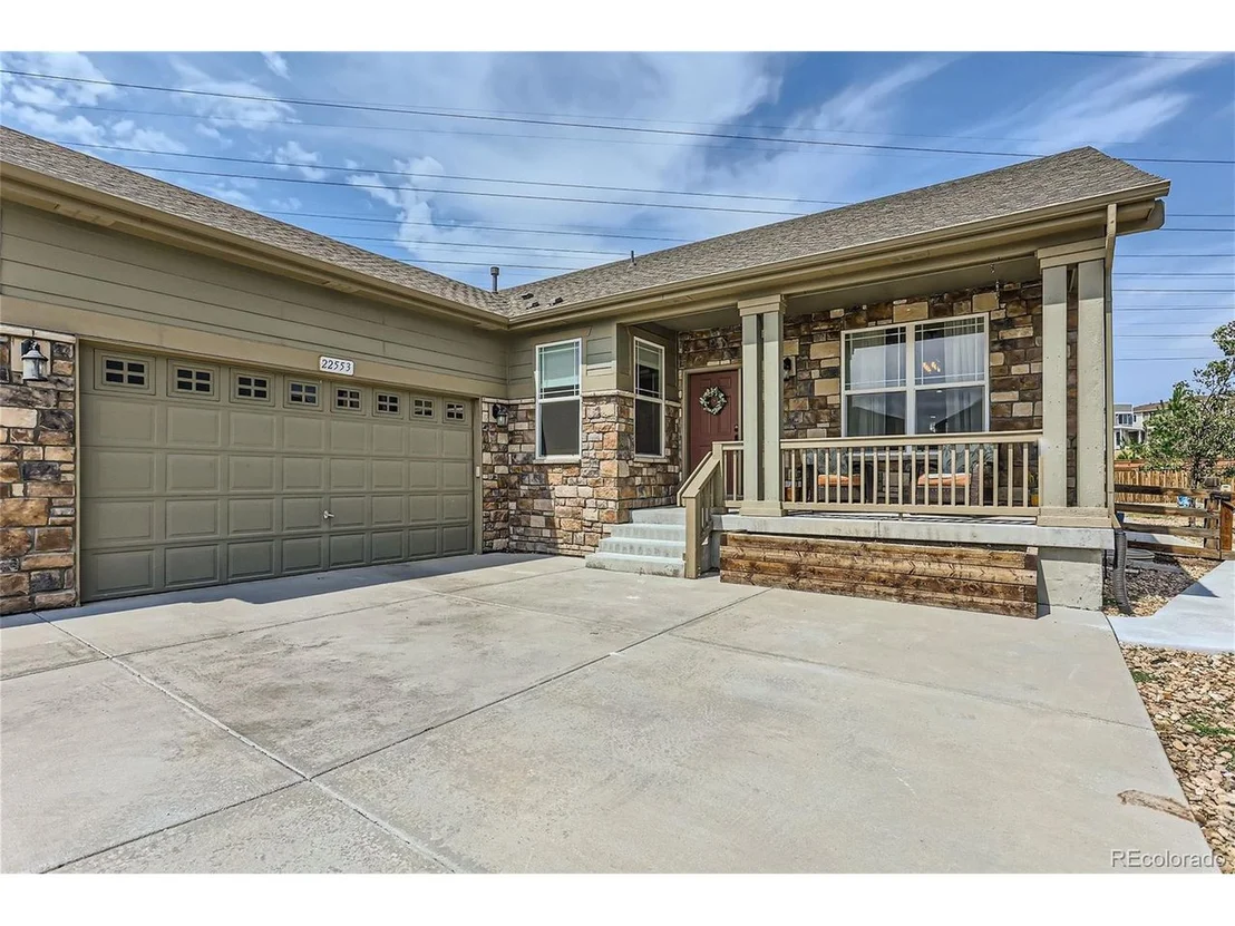 Photo of 22553 E Union Cir