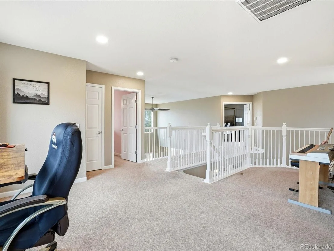 Photo of 2626 Gray Wolf Loop
