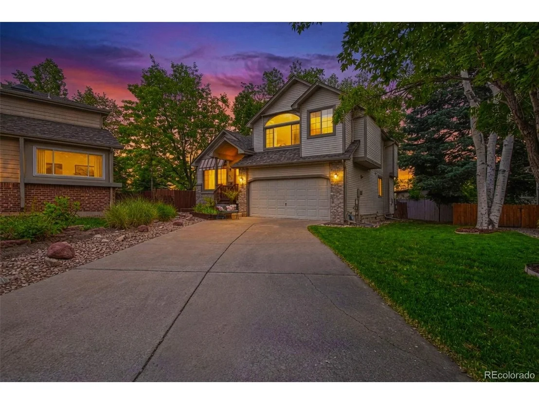 Photo of 4945 Tesla Cir