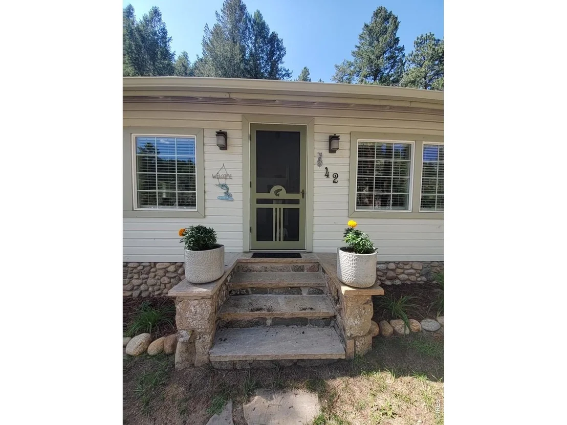 Photo of 42 Big Pine Ln