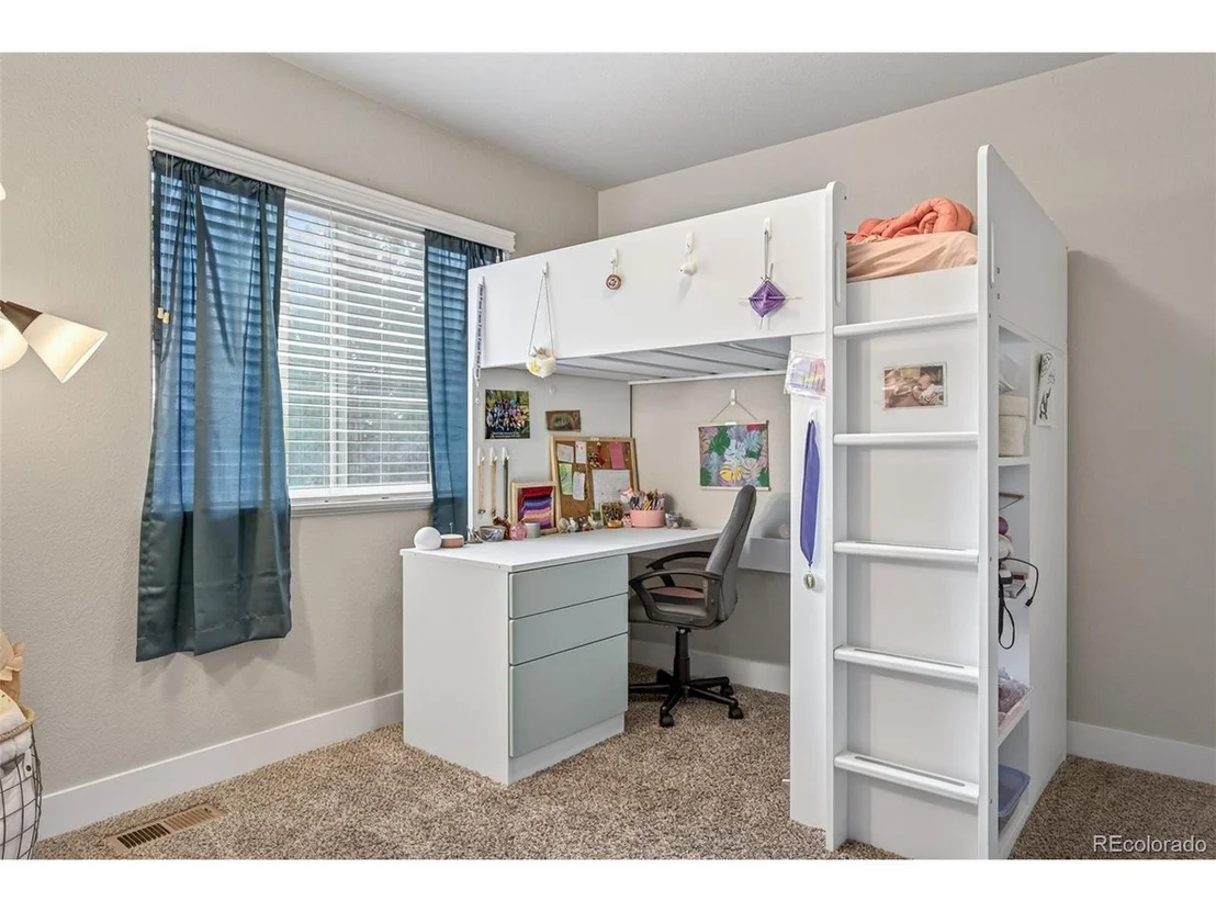 Photo of 884 Cliffrose Way