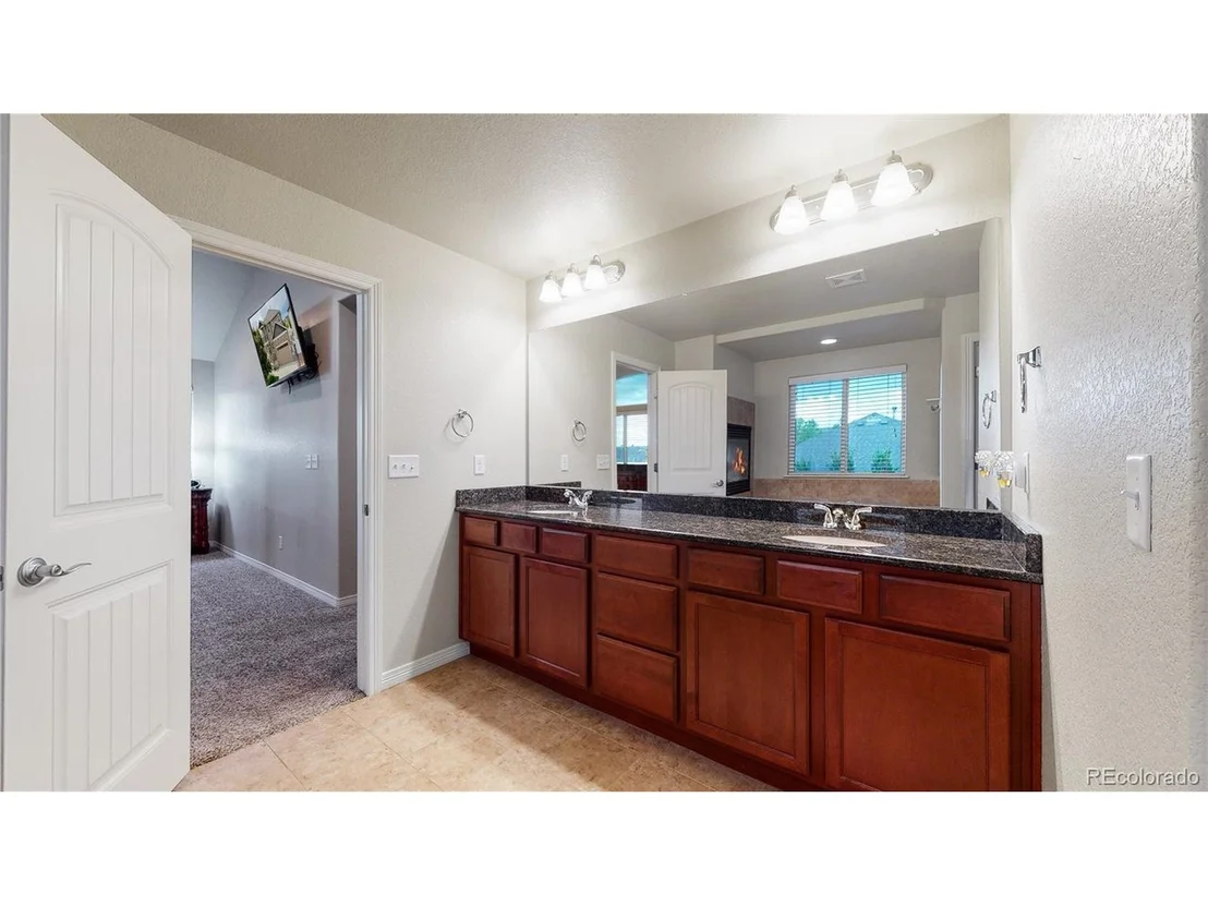 Photo of 415 Wind River Dr