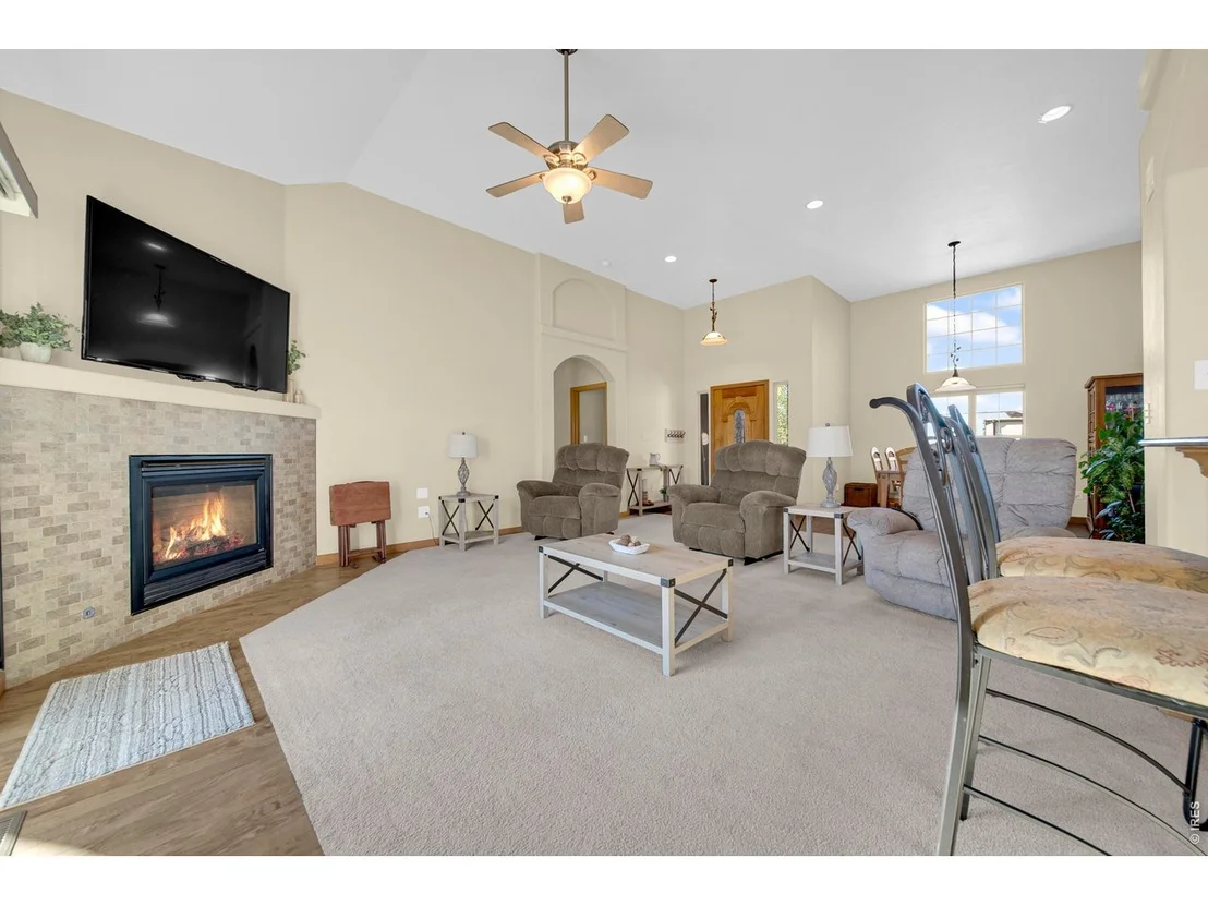 Photo of 48 Bachar Dr