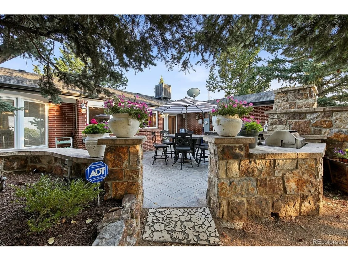 Photo of 239 Dekker Dr