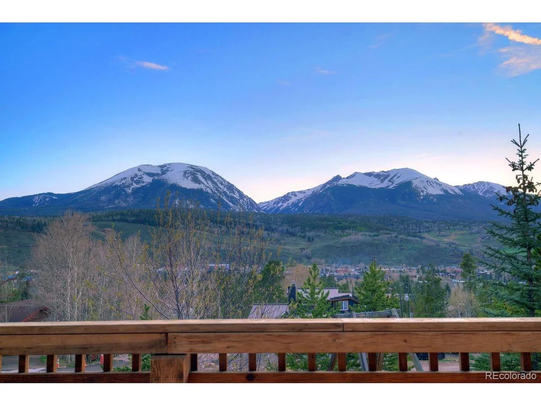 Photo of 379 Hummingbird Cir