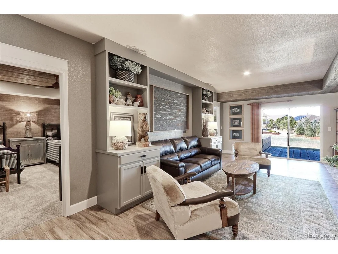Photo of 15321 Heritage Cir