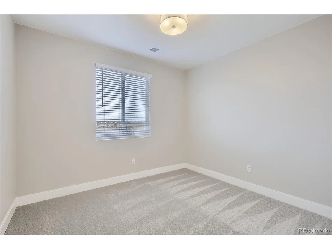 Photo of 5685 Wayfarer Cir