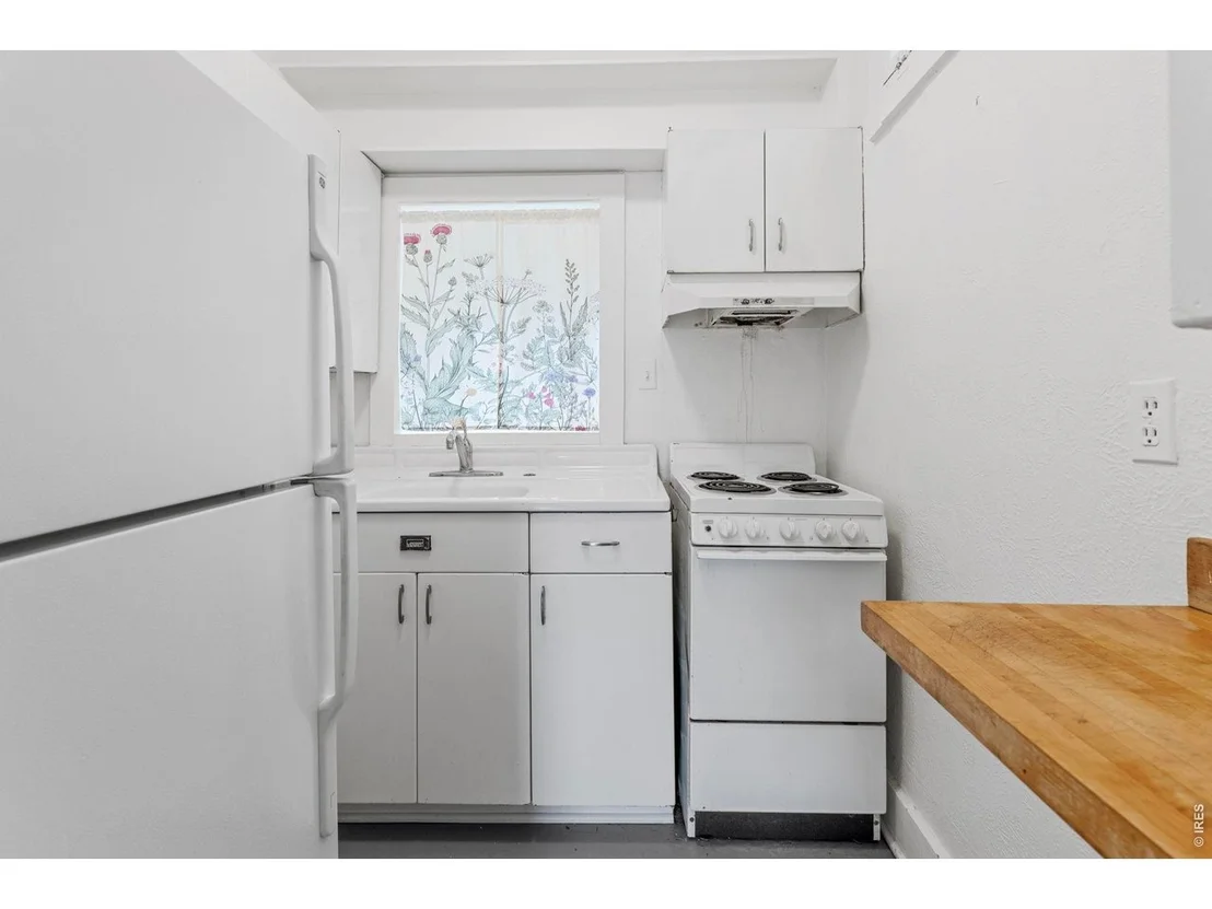 Photo of 1044 Maxwell Ave