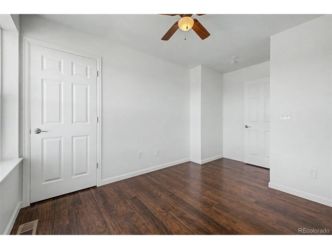 Photo of 1283 4th Ave