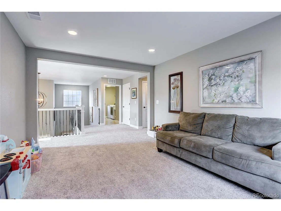 Photo of 15137 Vine Way