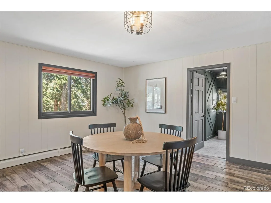 Photo of 5886 High Dr