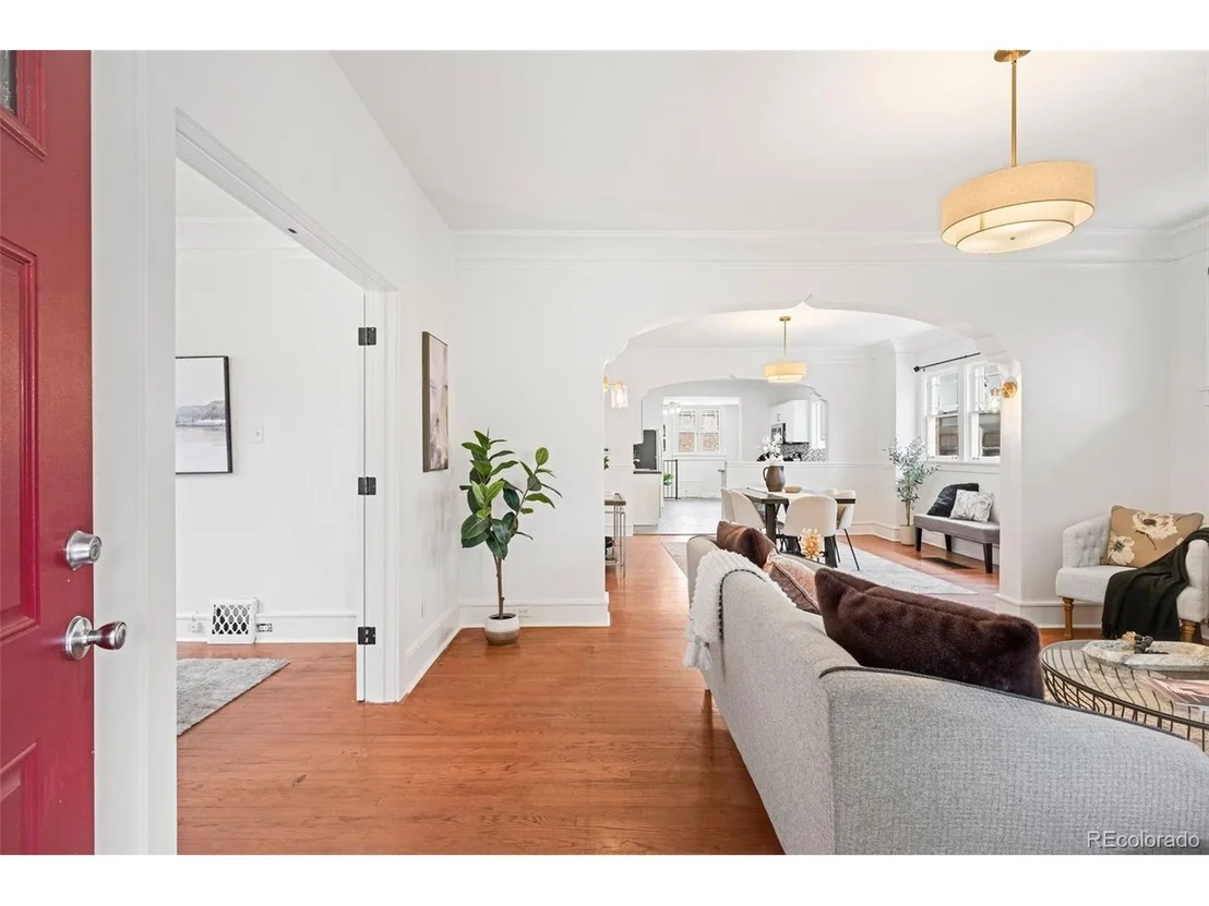 Photo of 1531 Lowell Blvd