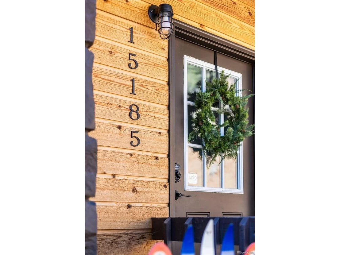 Photo of 15185 Rainbow Dr