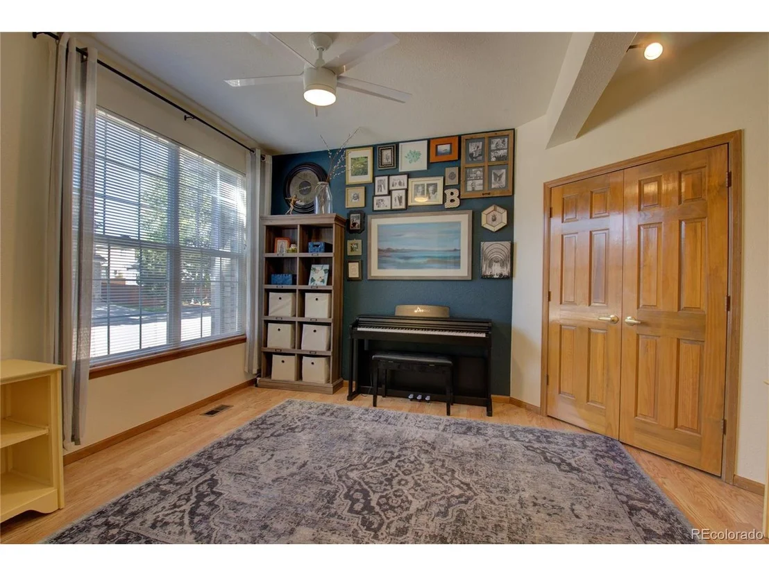 Photo of 646 Clarendon Dr