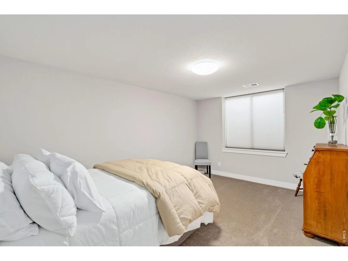 Photo of 1115 Waterfall St