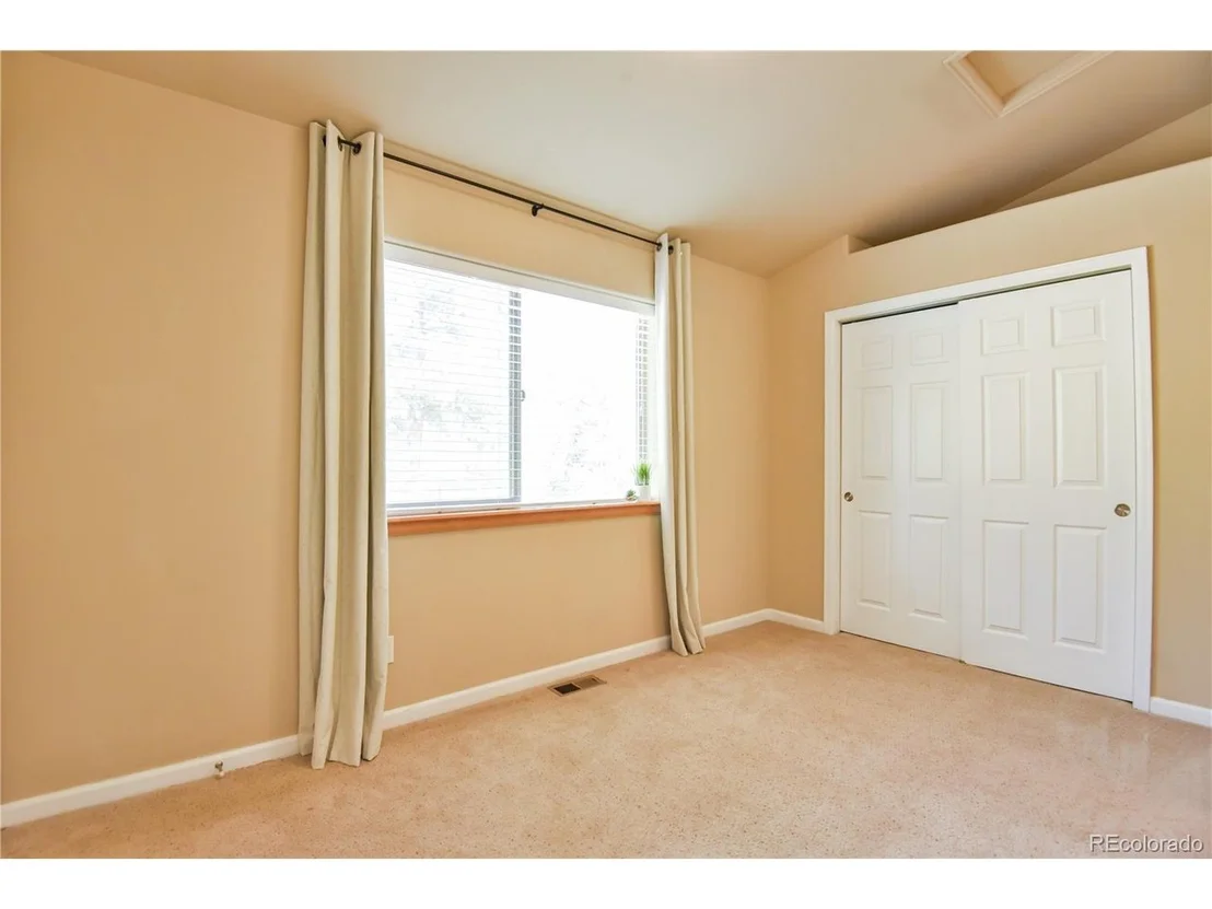 Photo of Unit B at 305 Virginia Rd