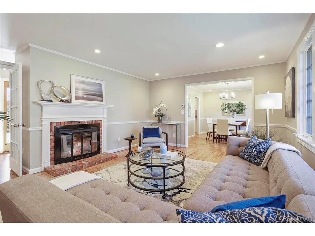 Photo of 255 Mohawk Dr