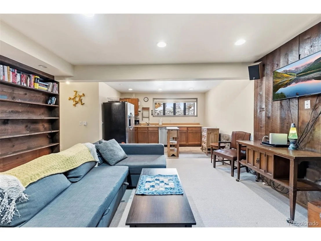 Photo of 1105 Main St