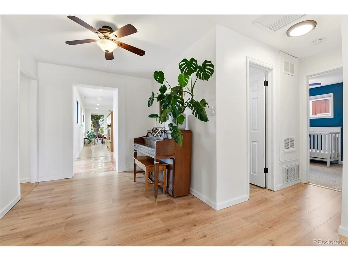 Photo of 5387 Lynn Dr