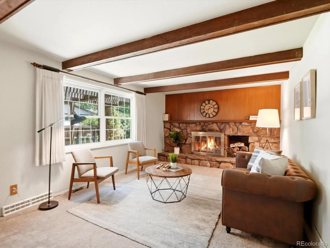 Photo of 6995 Queen Cir