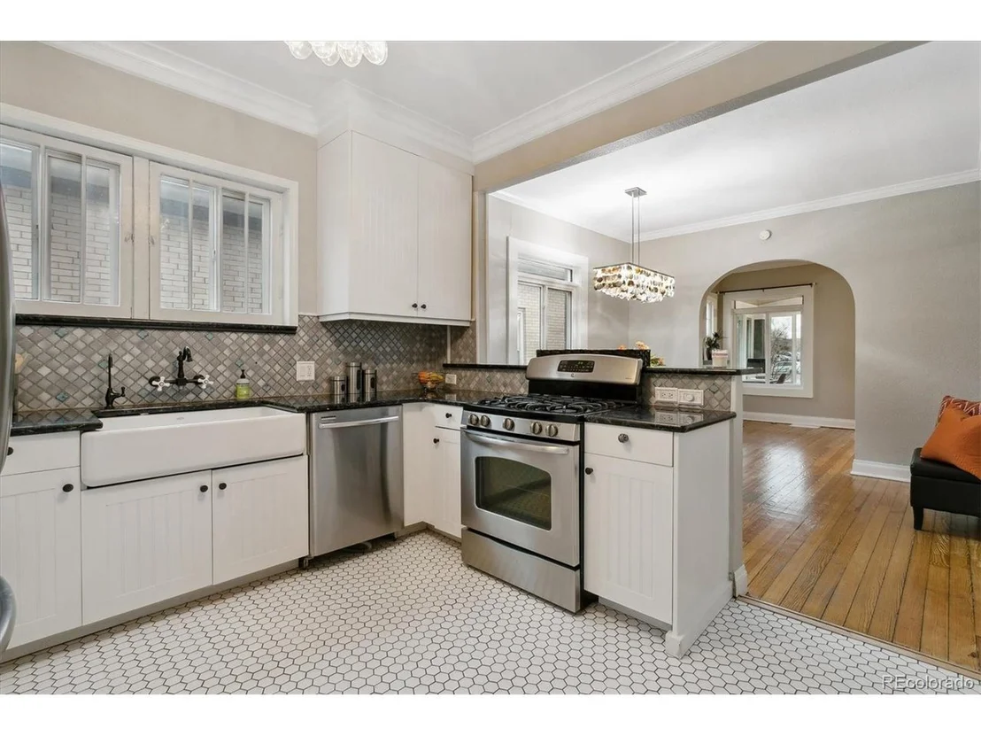 Photo of 1815 W 38th Ave