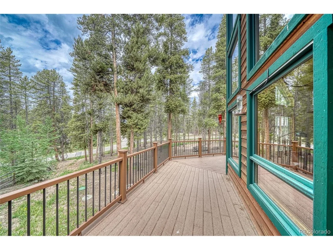 Photo of 988 Ruby Ln