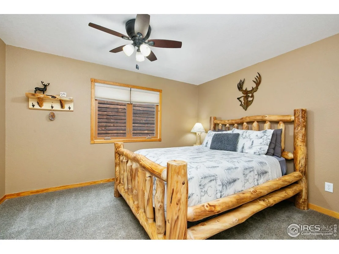 Photo of 464 Skyline Dr