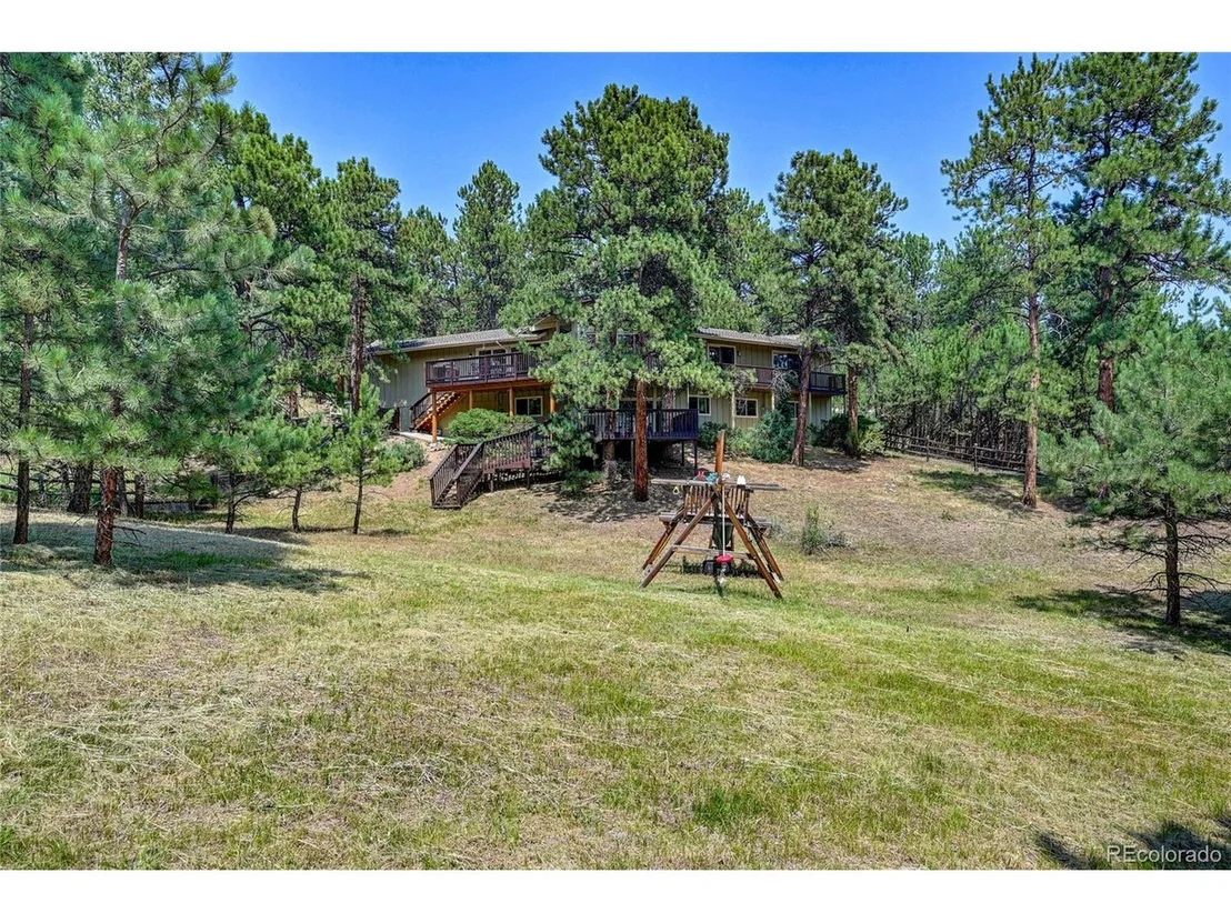 Photo of 3160 Interlocken Dr
