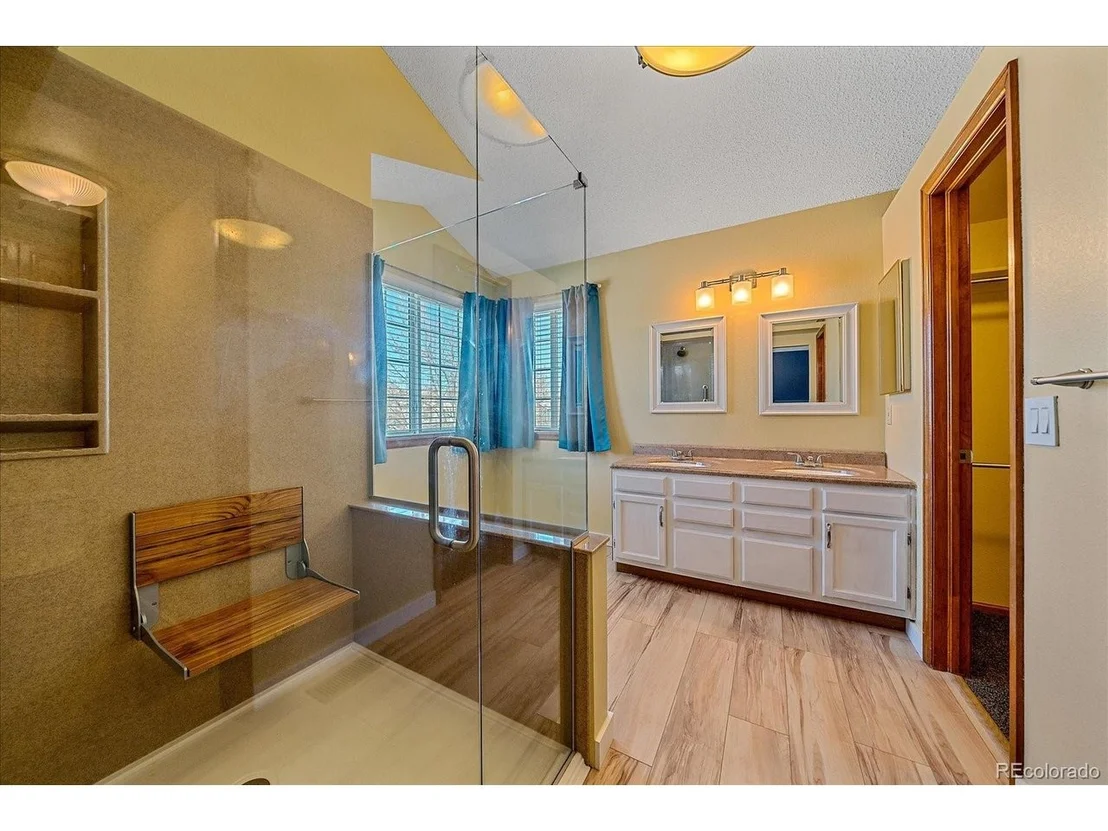 Photo of 6810 Simms Ct