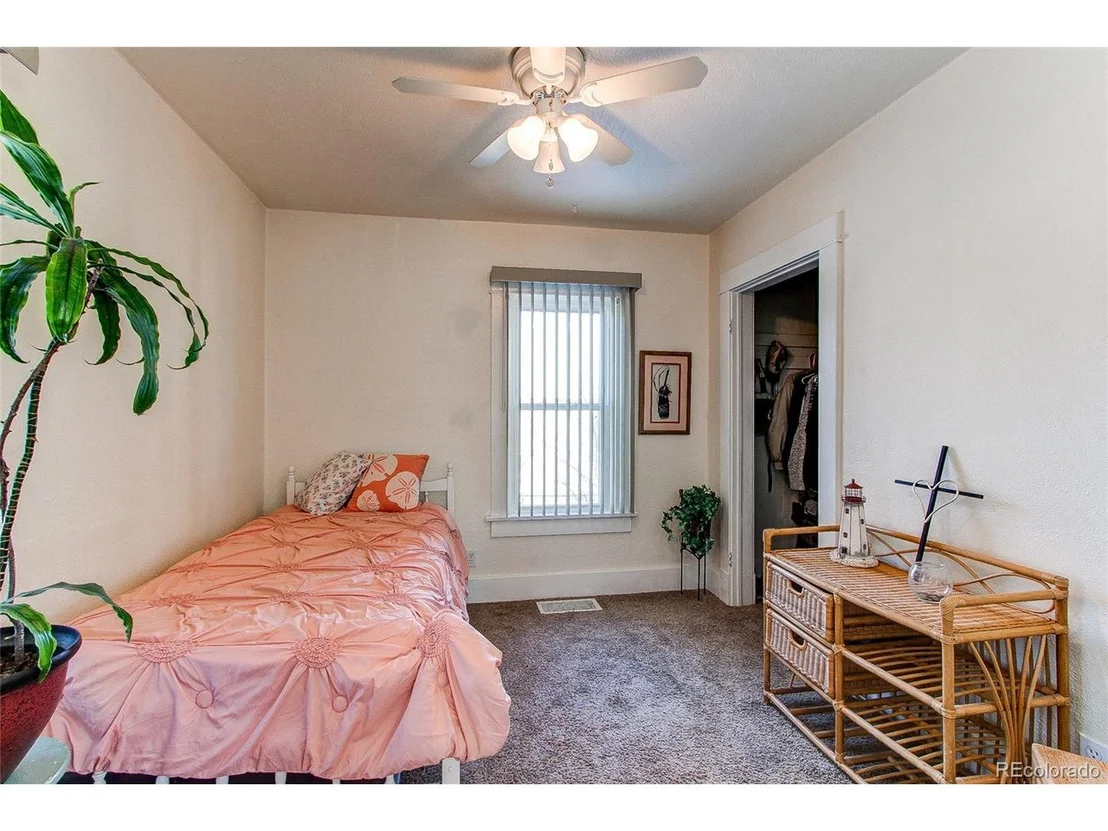 Photo of 480 G Ave
