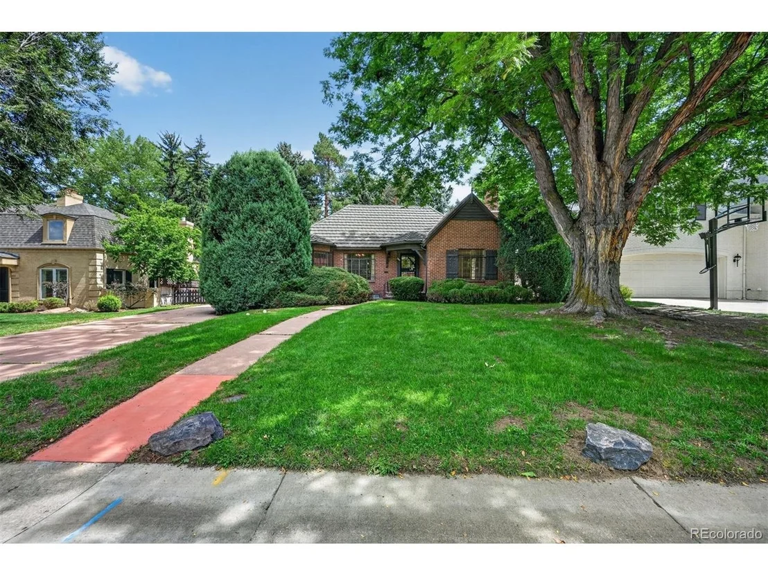 Photo of 360 Jasmine St