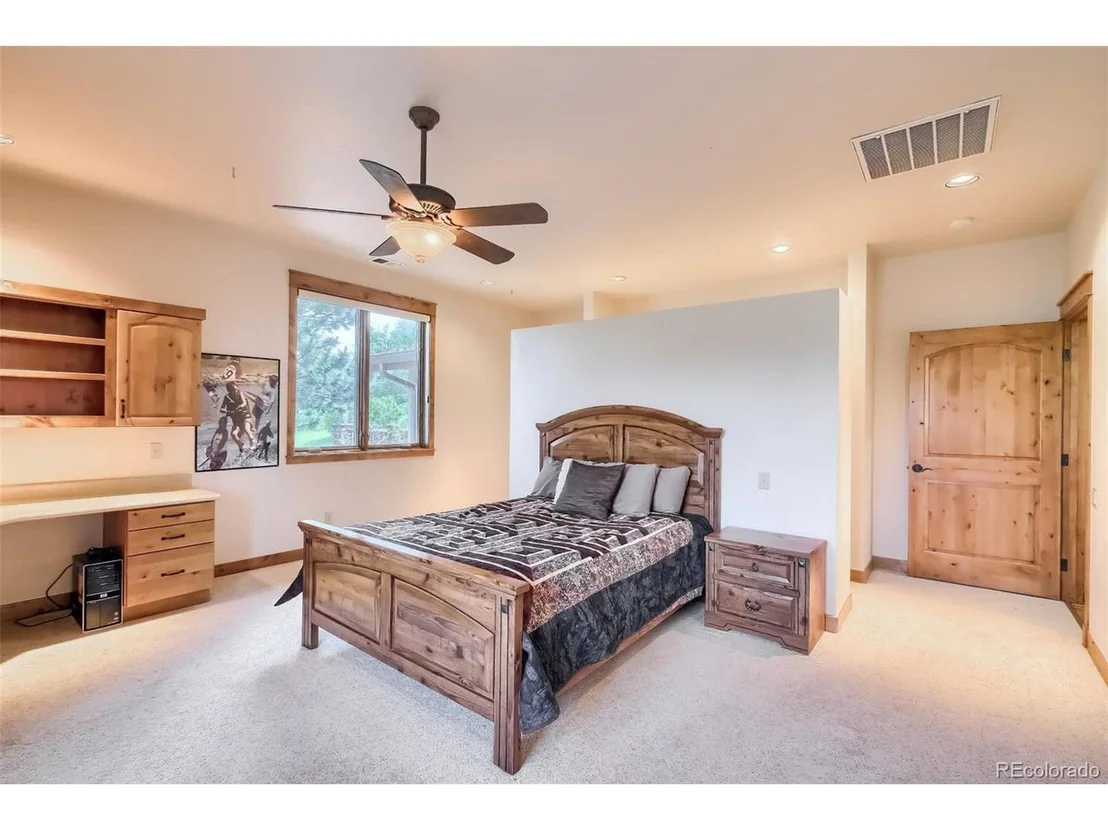 Photo of 5335 Pine Ridge Rd
