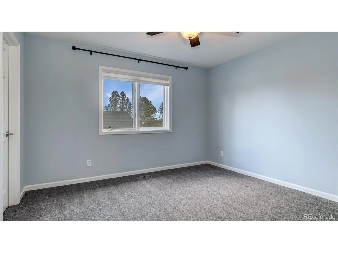 Photo of 1494 Deerpath Rd