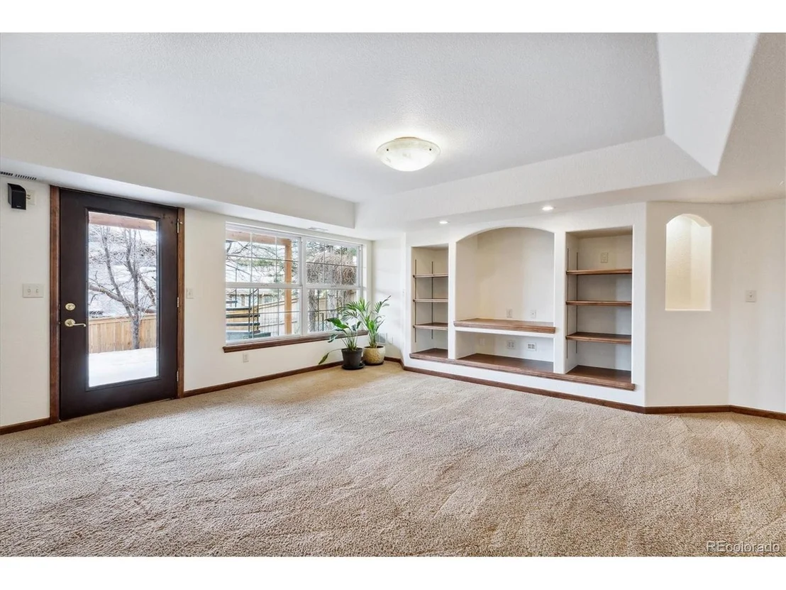 Photo of 10622 Briarglen Cir