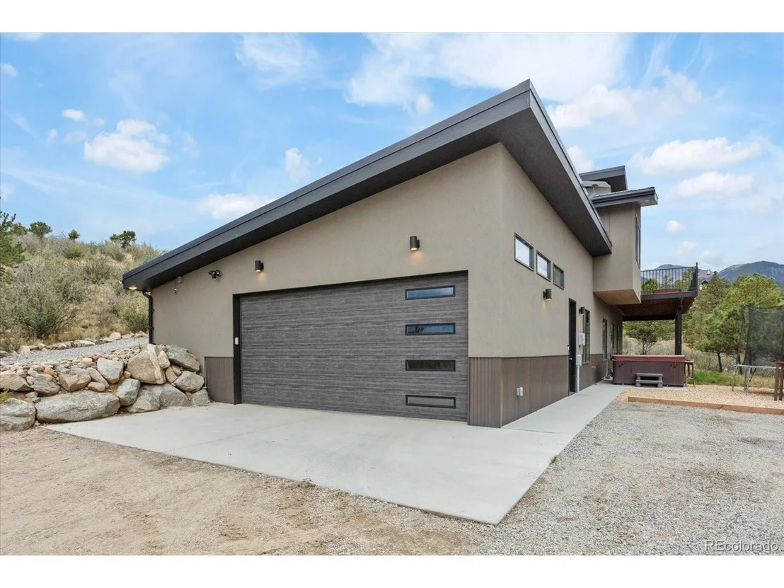 Photo of 30935 Main Range Dr