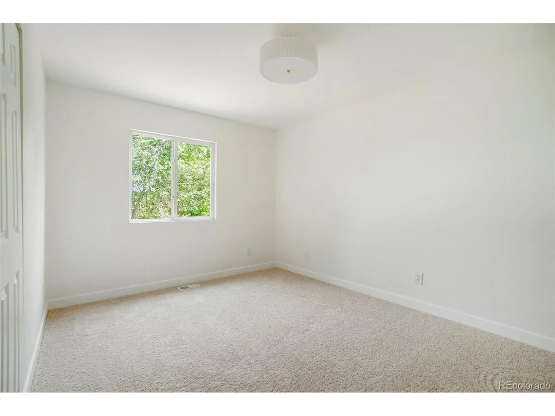 Photo of 2216 Apple Ave