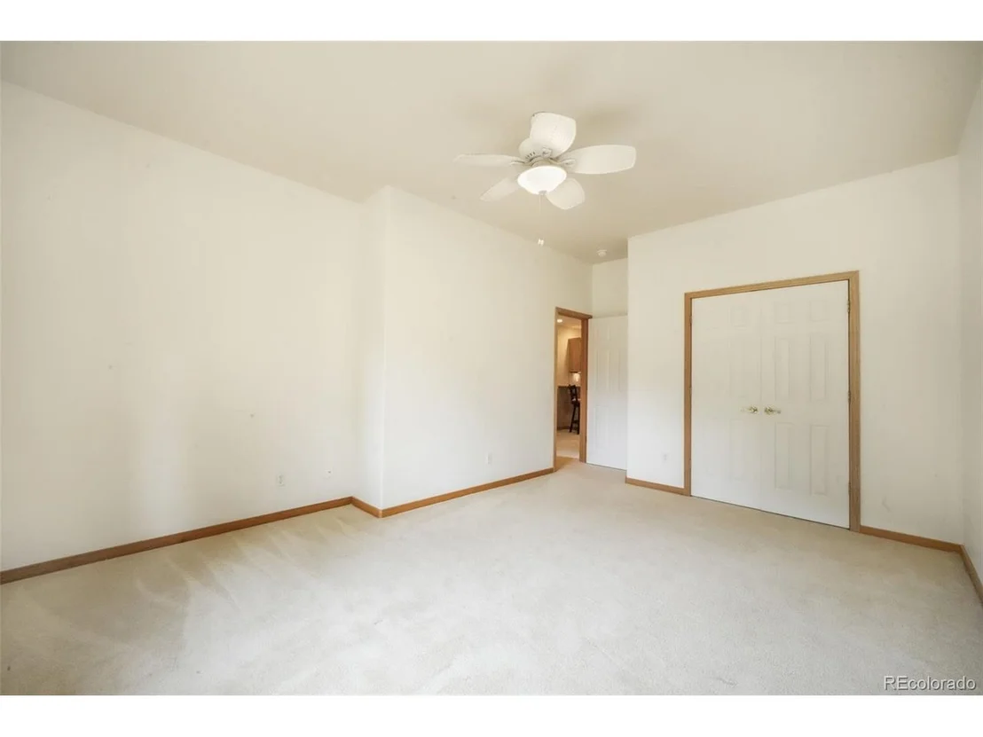 Photo of 1590 Longview Cir