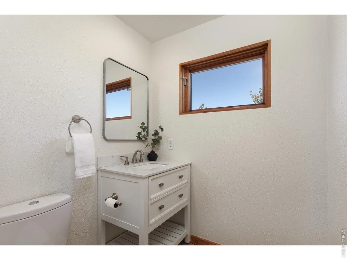 Photo of 1893 Colard Ln