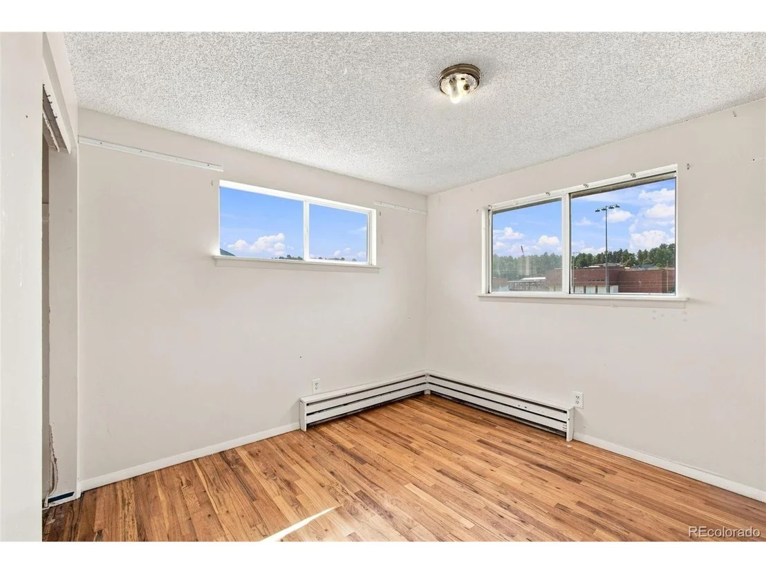 Photo of 29183 Valley View Rd