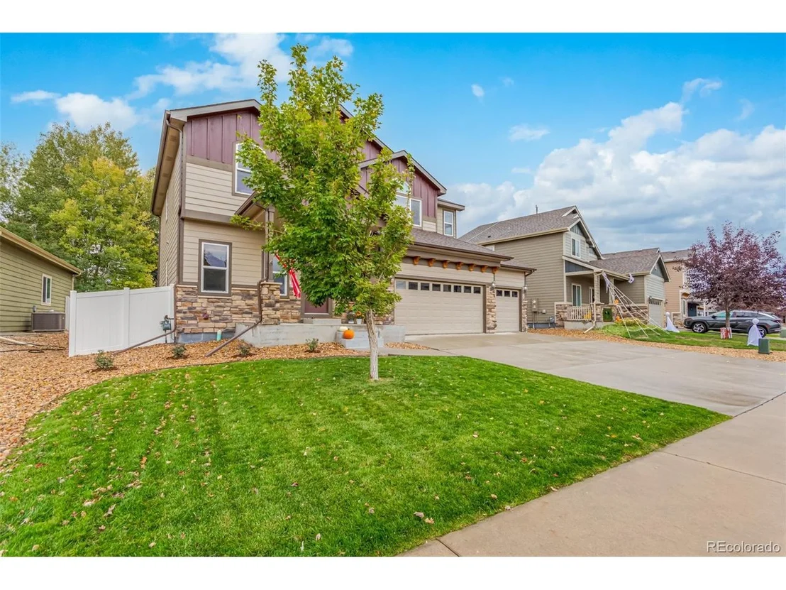Photo of 481 Wind River Dr