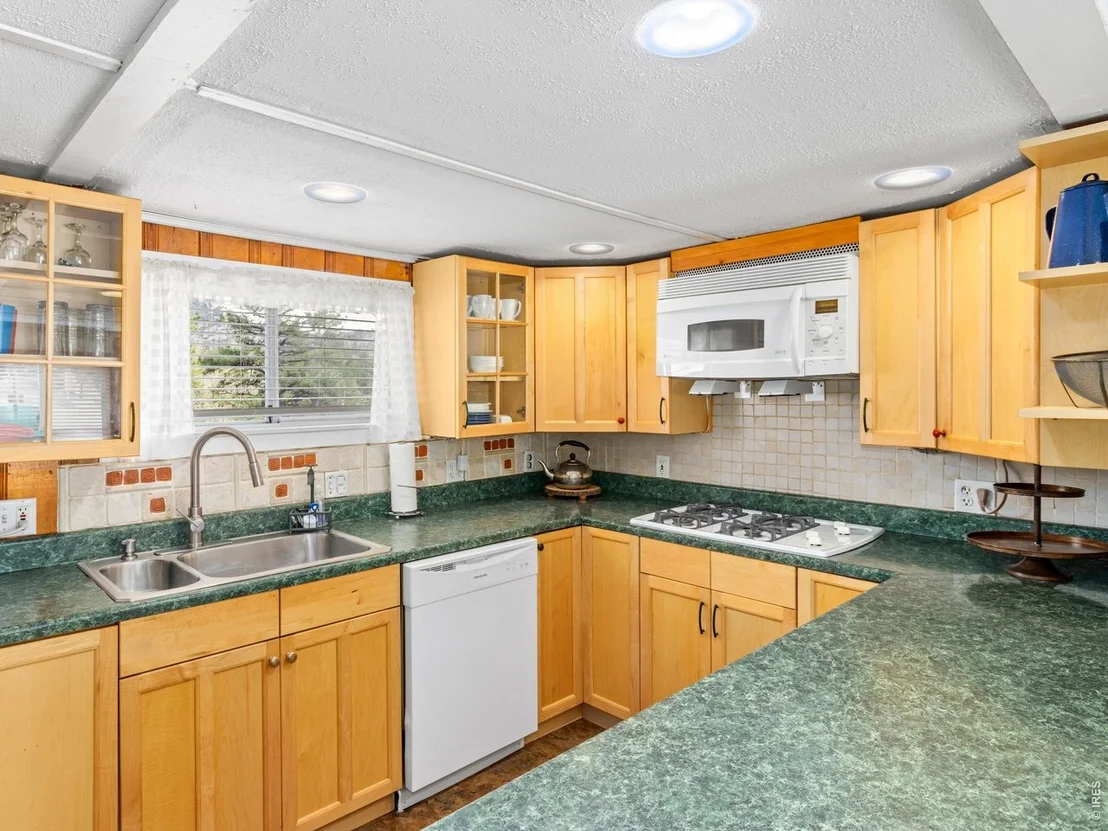 Photo of 2242 Eagle Cliff Rd