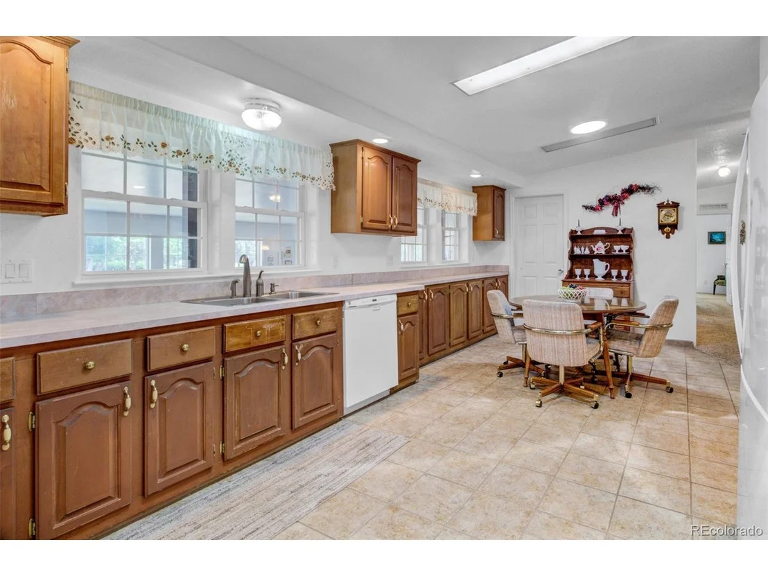 Photo of 12825 Garrett Rd
