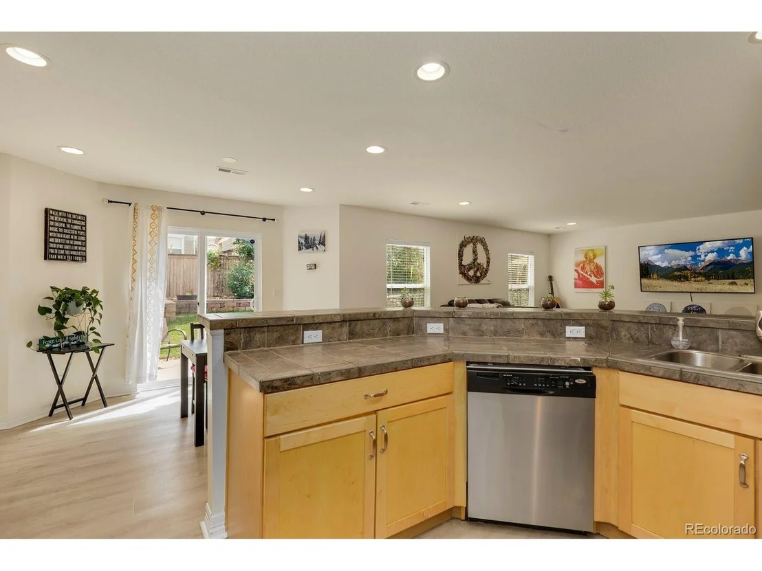 Photo of 6098 Raleigh Cir