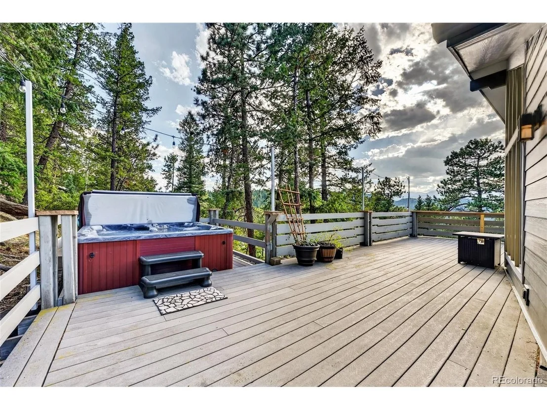 Photo of 4620 Hilltop Rd