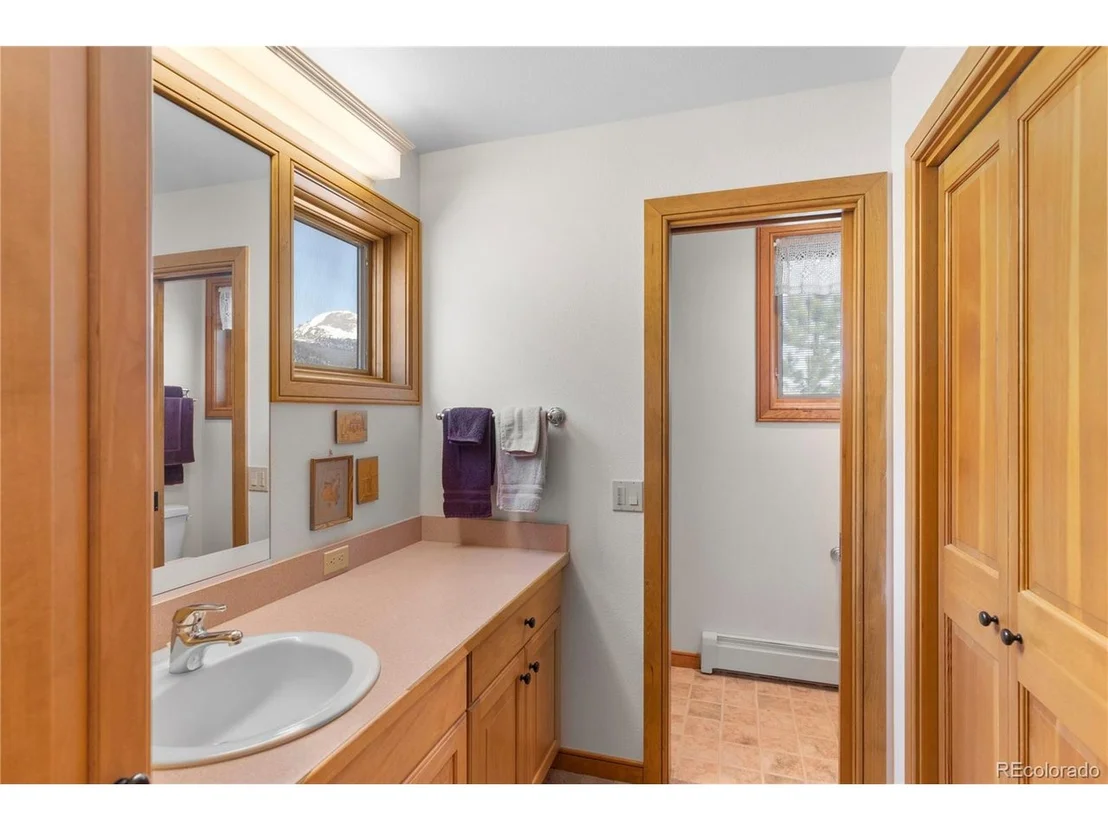Photo of 460 Temple Trl