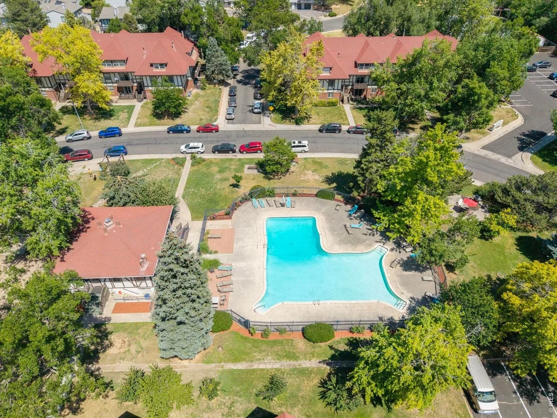 Photo of Unit D11 at 3250 Oneal Cir